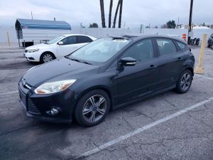 Ford Focus SE 2.0L 4 2014