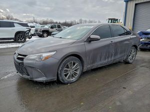 Toyota Camry LE 2.5L 4 2015
