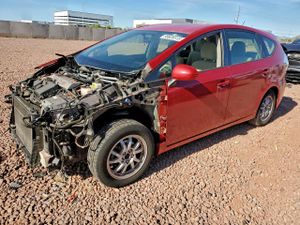 Toyota Prius 1.8L 4 2013