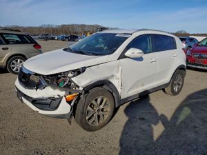 Kia Sportage LX 2.4L 4 2015