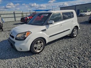 Kia Soul + 2.0L 4 2011