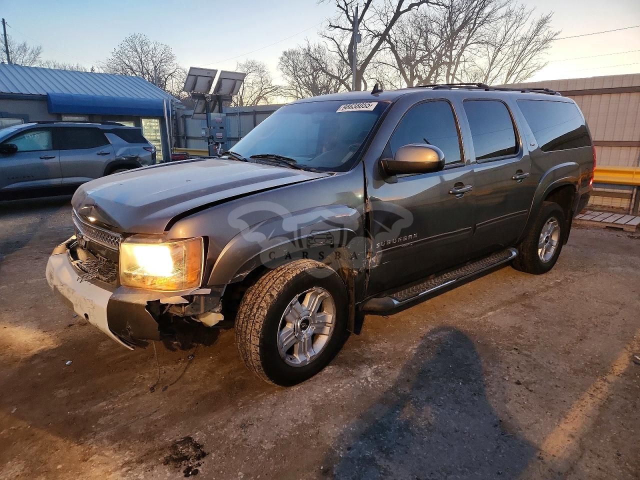 Chevrolet Suburban K1500 LT 5.3L 8 2011