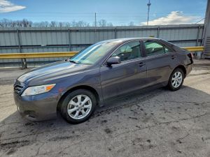 Toyota Camry BASE 2.5L 4 2011