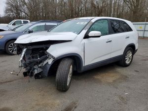 Kia Sorento LX 2.4L 4 2015