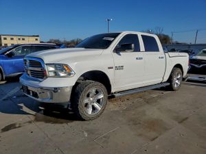 RAM 1500 SLT 5.7L 8 2015