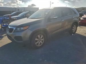 Kia Sorento LX 2.4L 4 2013
