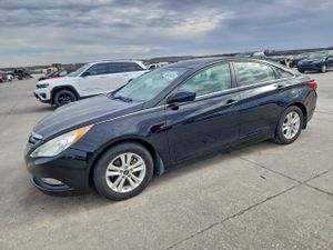 Hyundai Sonata GLS 2.4L 4 2013