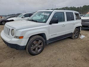 Jeep Patriot LATITUDE 2.0L 4 2014
