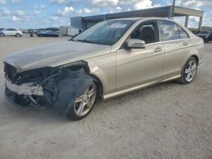 Mercedes-Benz C 300 3.0L 6 2010