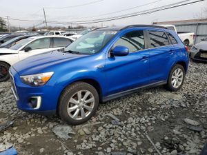Mitsubishi Outlander SE 2.4L 4 2015