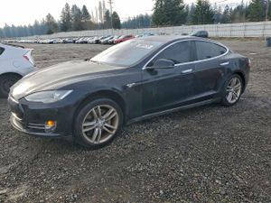 Tesla Model S 2014