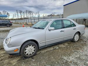 Mercedes-Benz E 320 3.2L 6 1999