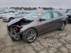 Toyota Camry LE 2.5L 4 2015