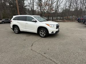 Toyota Highlander XLE 3.5L 6 2014