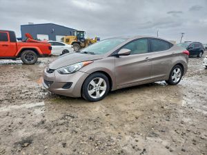 Hyundai Elantra GLS 1.8L 4 2013
