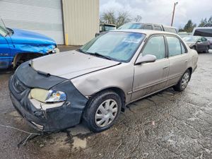 Toyota Corolla CE 1.8L 4 2002