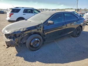 Toyota Camry LE 2.5L 4 2015