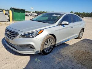 Hyundai Sonata SPORT 2.4L 4 2015