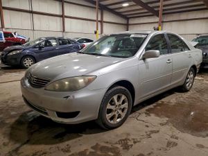 Toyota Camry LE 3.0L 6 2005