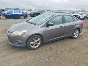 Ford Focus SE 2.0L 4 2014