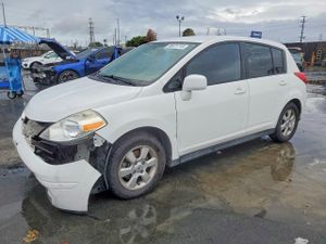 Nissan Versa S 1.8L 4 2012