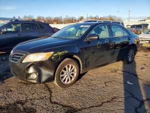 Toyota Camry BASE 2.5L 4 2011
