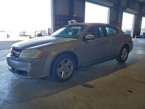 Dodge Avenger SXT 2.4L 4 2013
