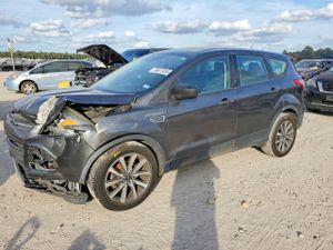 Ford Escape S 2.5L 4 2015
