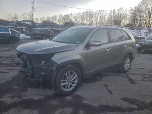 Kia Sorento LX 2.4L 4 2014