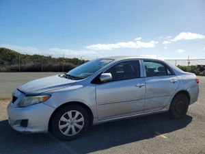 Toyota Corolla BASE 1.8L 4 2010