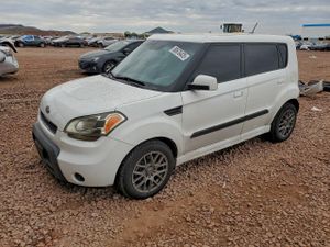 Kia Soul + 2.0L 4 2010