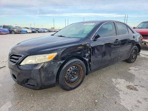 Toyota Camry BASE 2.5L 4 2011