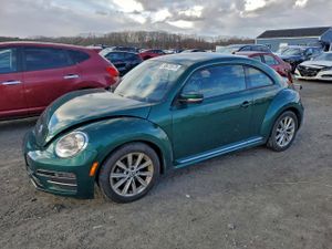 Volkswagen Beetle SE 1.8L 4 2017