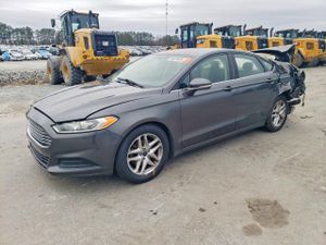 Ford Fusion SE 2.5L 4 2015