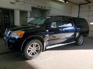 Nissan Titan S 5.6L 8 2012