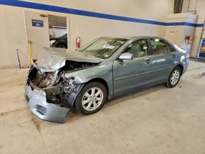 Toyota Camry BASE 2.5L 4 2011
