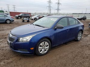 Chevrolet Cruze LS 1.8L 4 2013