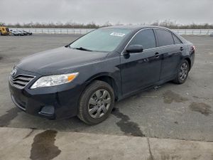 Toyota Camry BASE 2.5L 4 2011