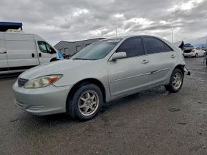 Toyota Camry LE 2.4L 4 2002