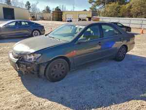 Toyota Camry LE 2.4L 4 2005