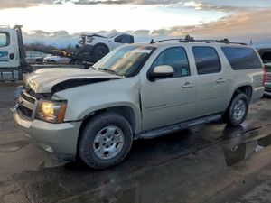 Chevrolet Suburban C1500 LT 5.3L 8 2013