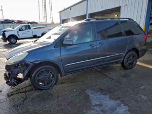 Toyota Sienna XLE 3.3L 6 2006