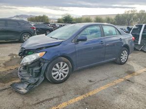 Toyota Corolla BASE 1.8L 4 2013