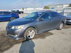 Toyota Camry BASE 2.5L 4 2012