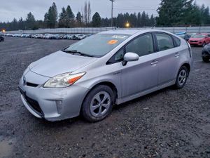 Toyota Prius 1.8L 4 2013