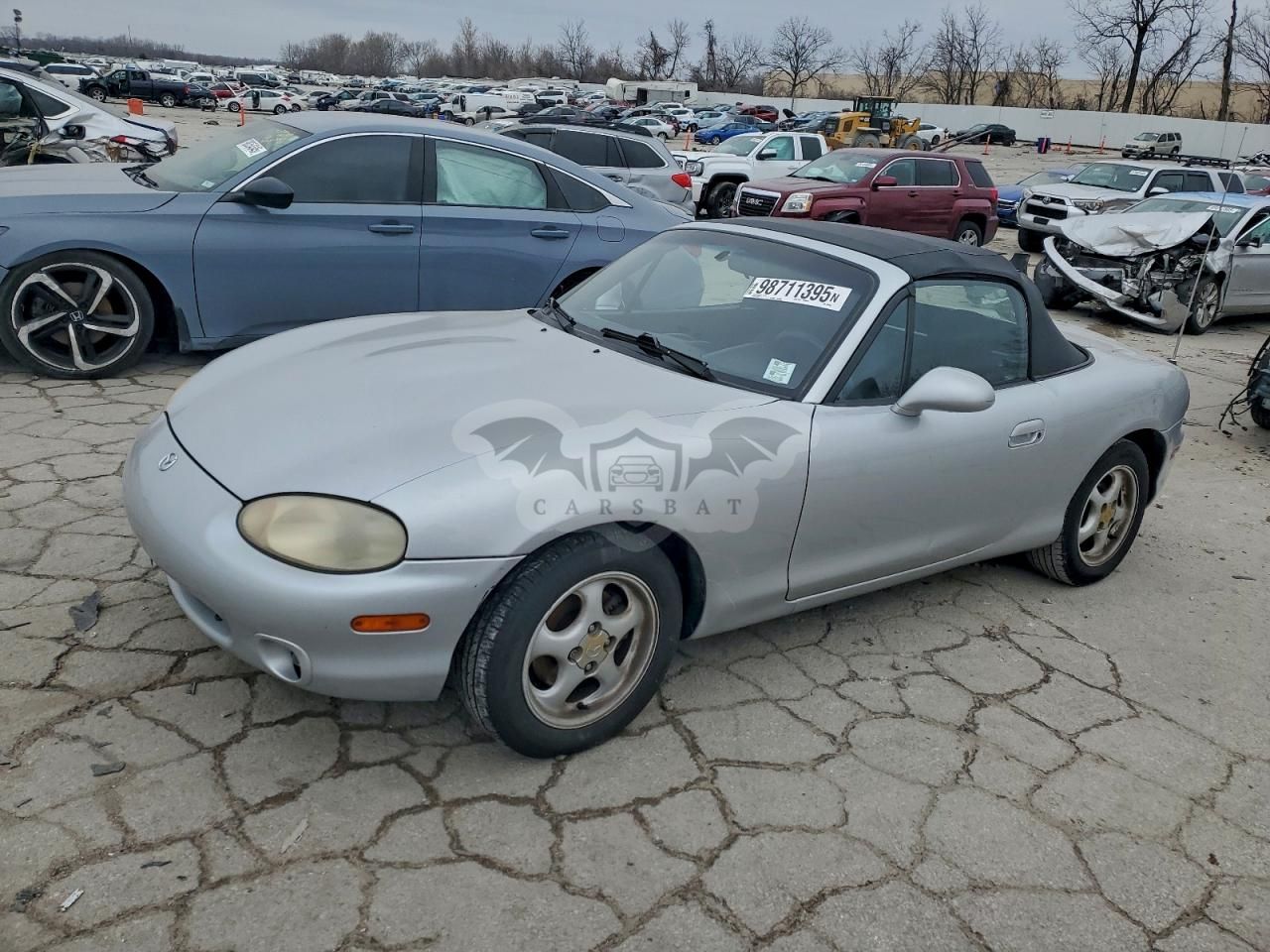 Mazda MX-5 (Miata) BASE 1.8L 4 2000