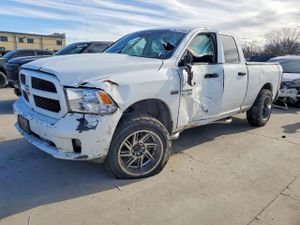 RAM 1500 ST 5.7L 8 2013