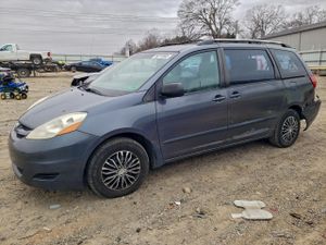 Toyota Sienna CE 3.3L 6 2006