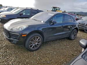 Porsche Macan S 3.0L 6 2015