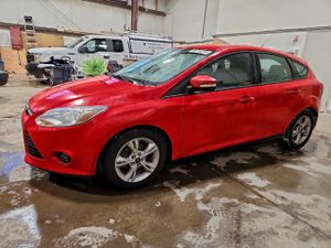 Ford Focus SE 2.0L 4 2014